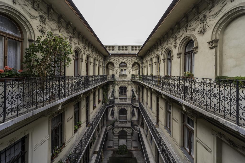 Historical Building Brody Apartment Budapest Exterior photo